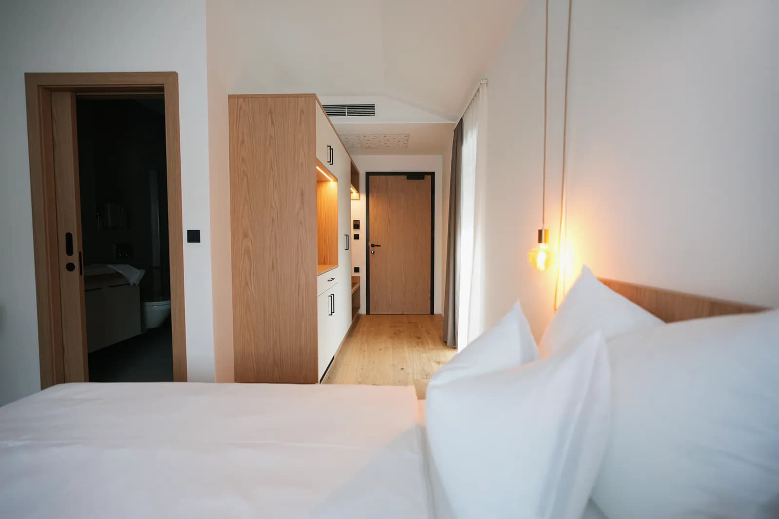 Room 6 — Double room